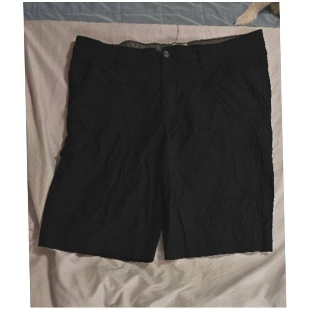 Weatherproof mens Black Cargo Shorts Waist 40. GUC